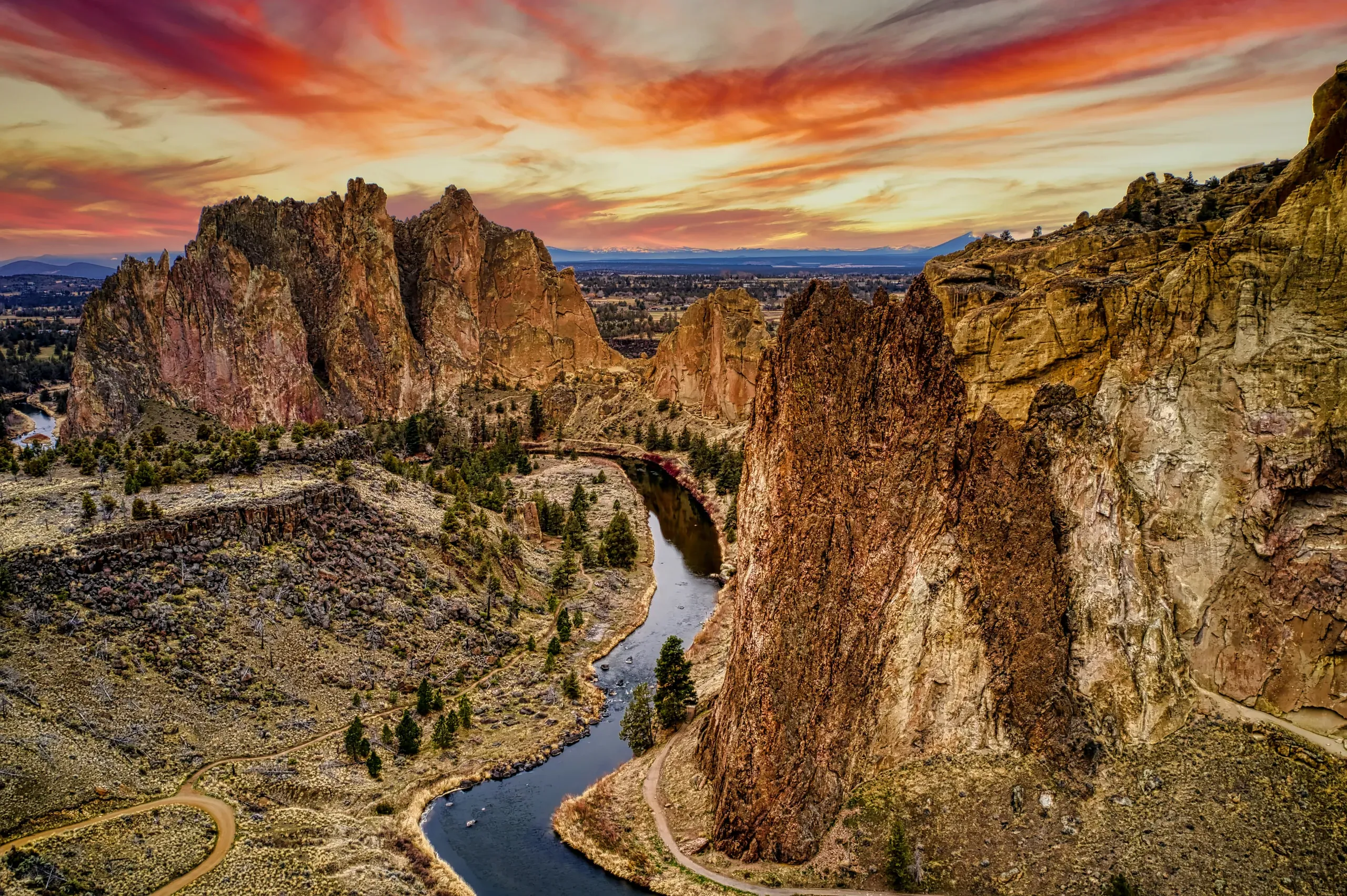 Smith Rock, Oregon - sunset