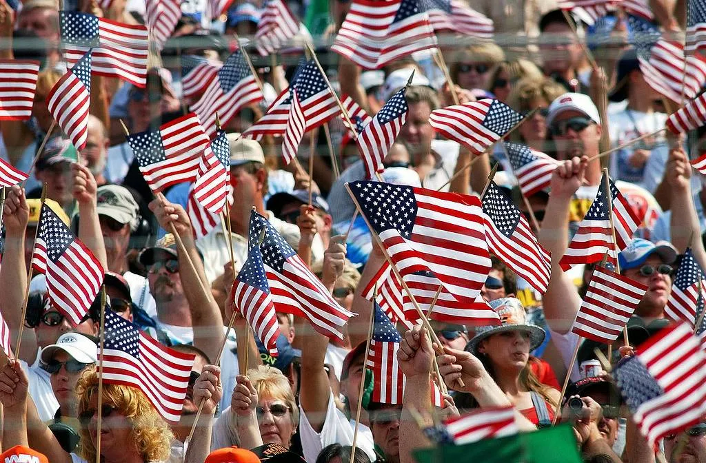 NASCAR-fans-wave-usa-flags-dover-downs-international-raceway-delaware